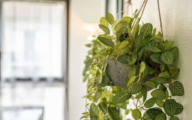 Revon Private Apartment Downtown