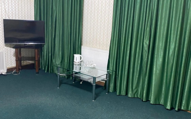 Відпочинковий комплекс Старий дворик