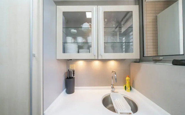 Tyms Luxury 2BR 1BA Apt Xujiahui Shops