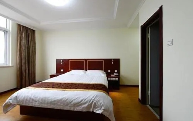 Qingdao Xinshijia Business Hotel