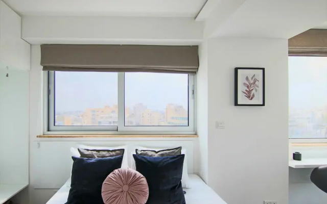 Phaedrus Living Luxury Suite Nicosia 507