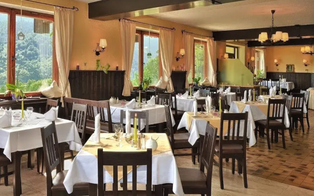 Berggasthof Hotel Adersberg