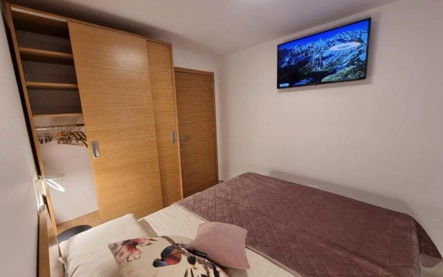 Apartments Cerin