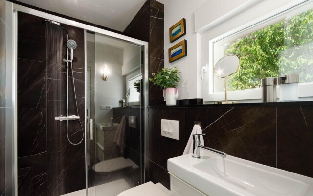 Amazing Home in Naklice With Wifi and 2 Bedrooms