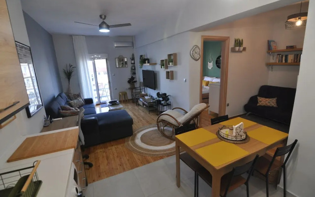 Zennova 82  City Center Apt