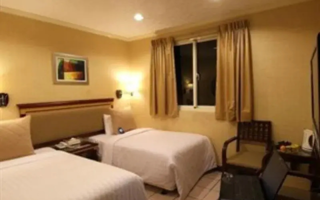 Puti Commercial Hotel