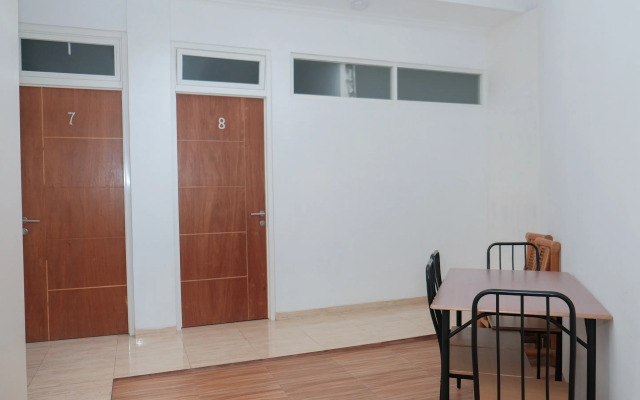 OYO 1454 111 Residence