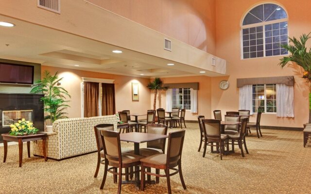 Holiday Inn Express Delano by IHG