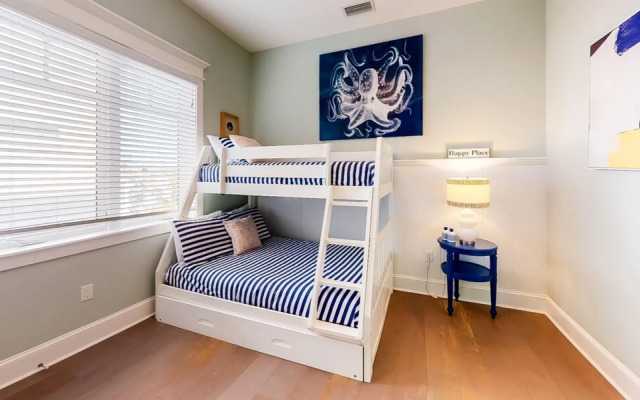 Paradise Beach by AMI Locals