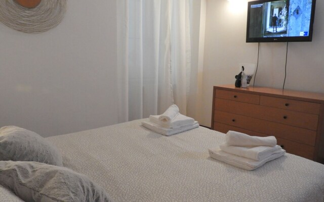 Bohemian 1 Bedroom Flat in Brera District