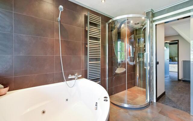 Tasteful Villa in Didam With Garden
