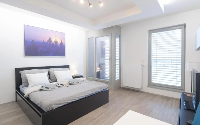 Bright Studio, 10min Centre, Free Parking
