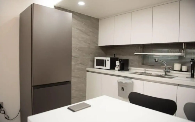 Poolstory 6 pool villa