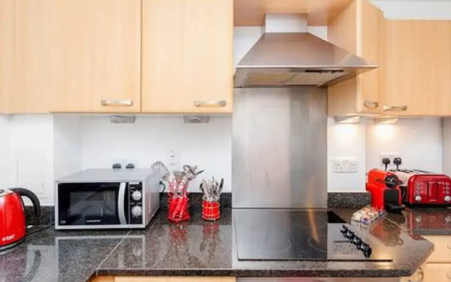 Morton Close Apartment