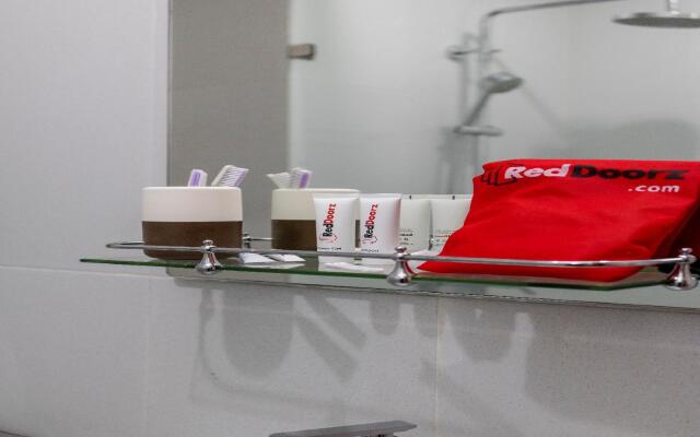 RedDoorz near Marvel City Mall