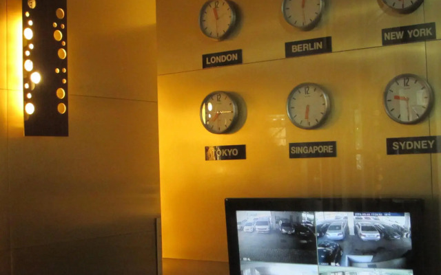 Galleria@subway MRT Huaikhwang