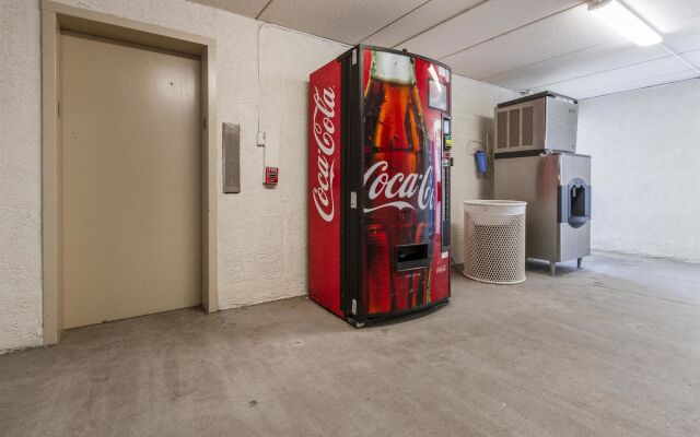 Motel 6 Tempe, AZ – Phoenix Airport – Priest Dr