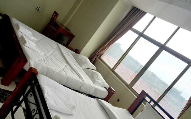 Newstead Hotel