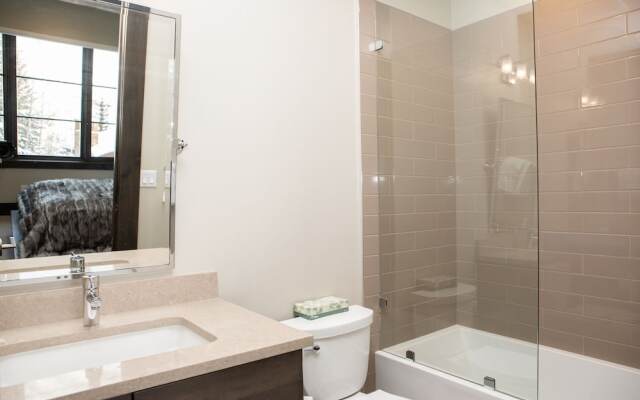 1242 Westhaven Circle 4 Bedroom Townhouse by Redawning