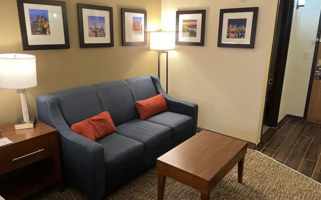 Wingate By Wyndham Pittsburgh/West Mifflin