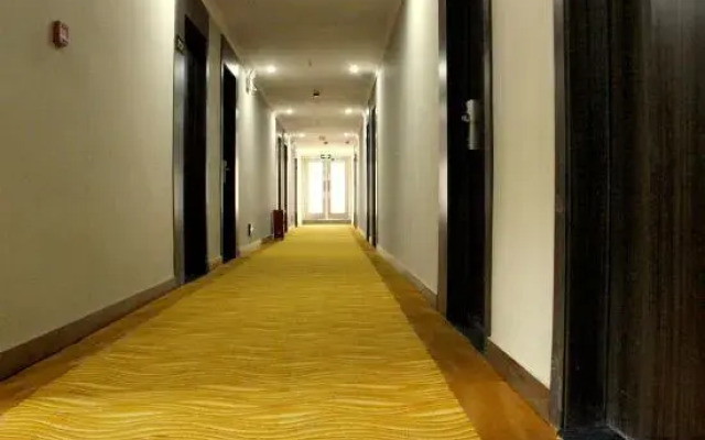 Huijia Express Hotel