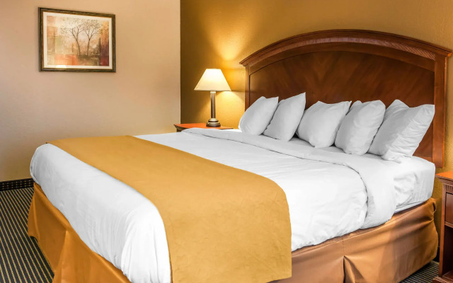 Quality Inn Scottsburg