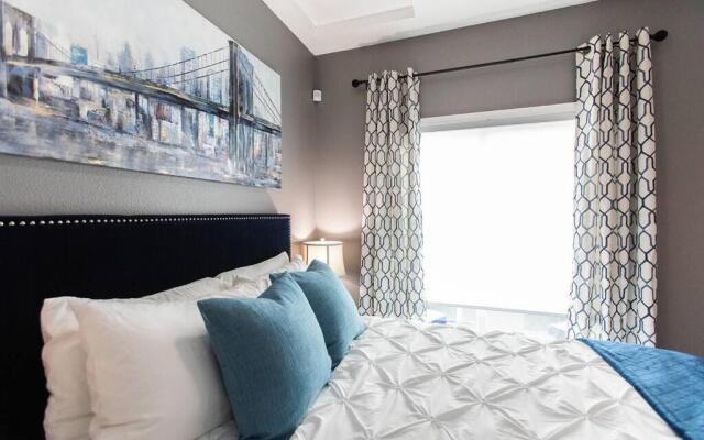 Professionals-restaurants-fastwifi-a C-desk- Pets