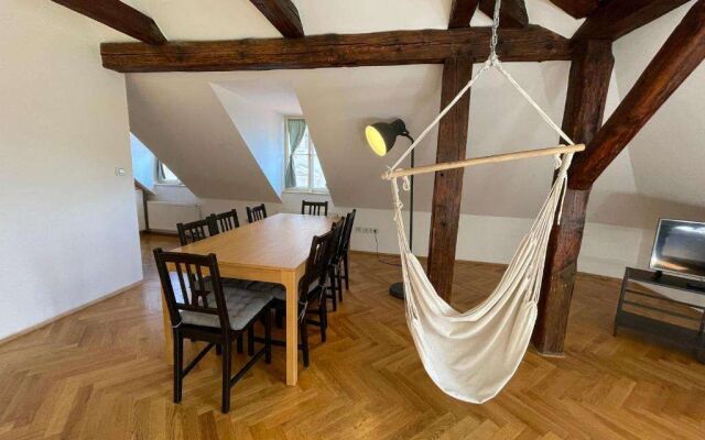 White Swan Boutique Apartments