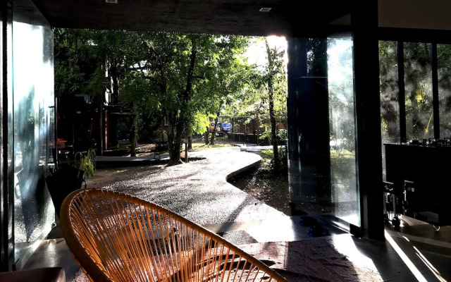 OYO 14670 Saaket Residency