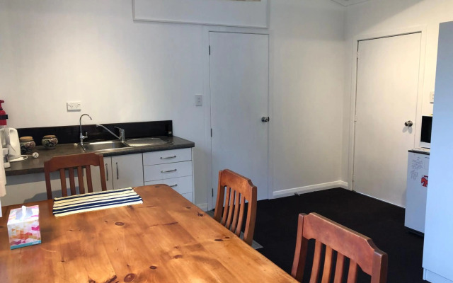 @Taradise-Opunake - eco-friendly Coastal hideaway