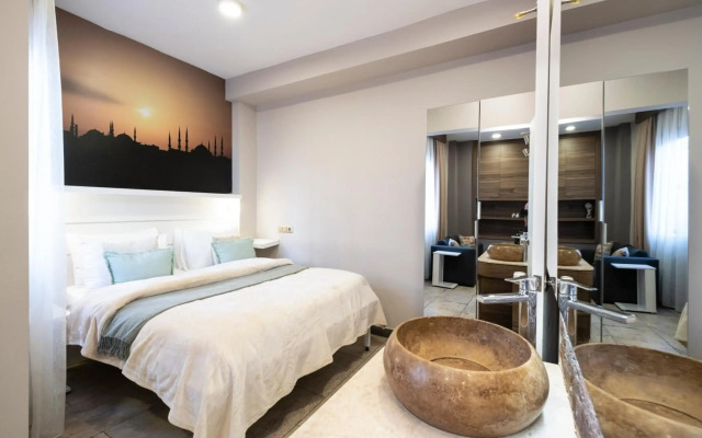 The Pera Hotel