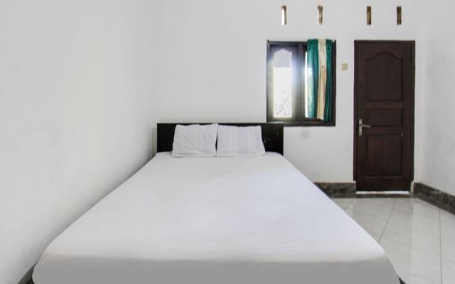 SPOT ON 91383 Green Forest Homestay NearTaman Wisata Pusuk Sembalun (Tourist Park)