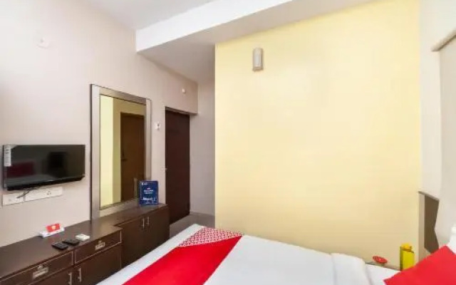 OYO 22669 Srushti Guest House