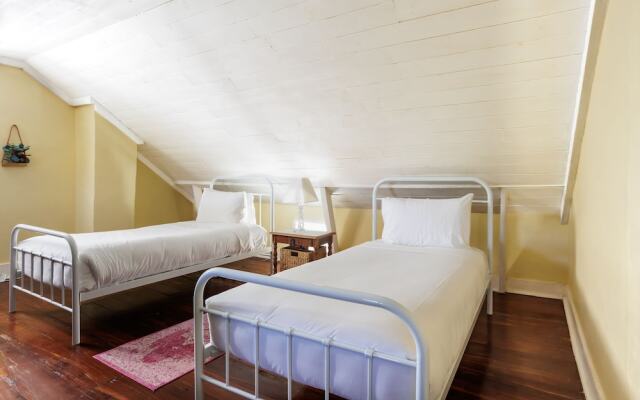 Wollaston House by the BnB Collection