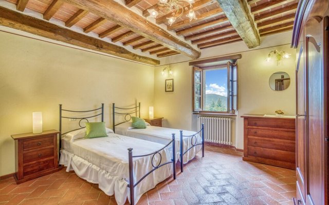 Nice Home in Cortona With 5 Bedrooms, Wifi and Outdoor Swimming Pool