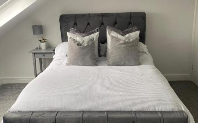 Coalhouse Apartment
