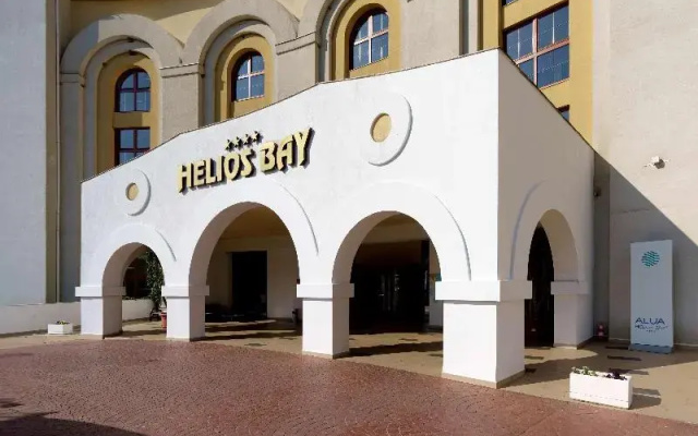 Alua Helios Bay