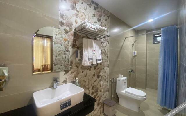 Hotel Van Xuan 79
