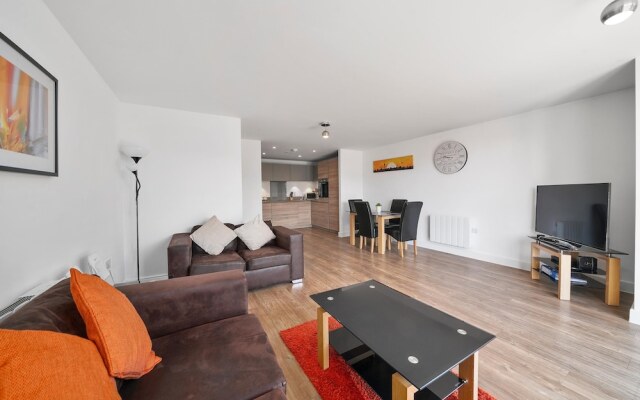 Kennet House Superior Serviced Apartment