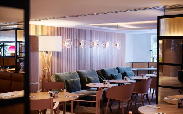 Melia White House Hotel
