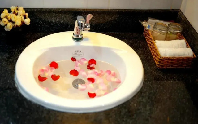 Platinum Beach Hotel & Apartment
