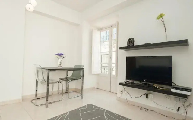 ShortStayFlat Cute Bica Apartments