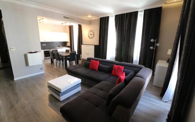 Quality 2 Bedroom 9 Mins From the Palais 342