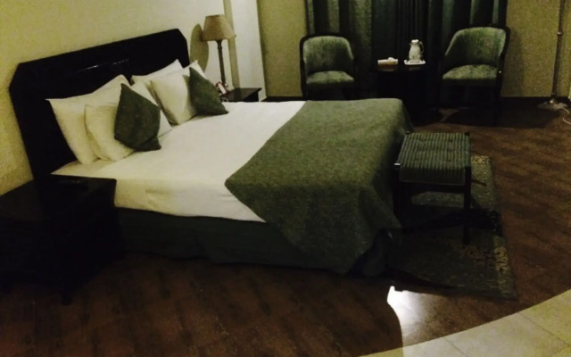 Grand Regency Hotel