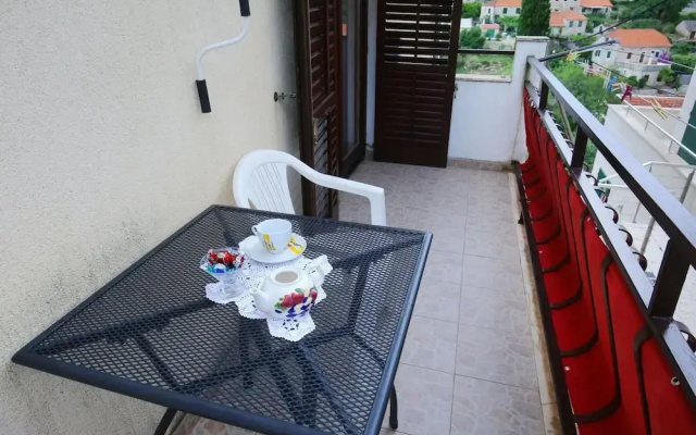 Apartments Boro - Two Bedroom Apartment With Terrace