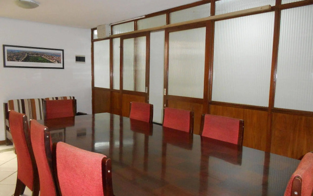 Colossi Hotel