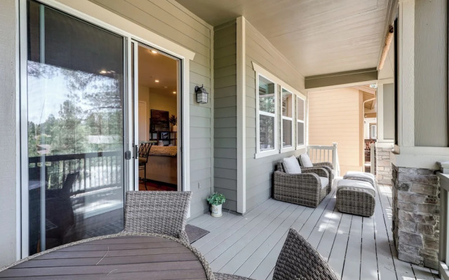 Tasteful Flagstaff Townhome w/ 2 Furnished Decks