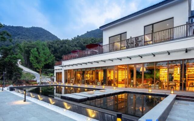 Wujian Blossom House