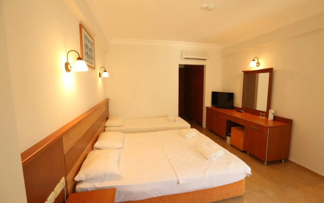 Mavruka Hotel