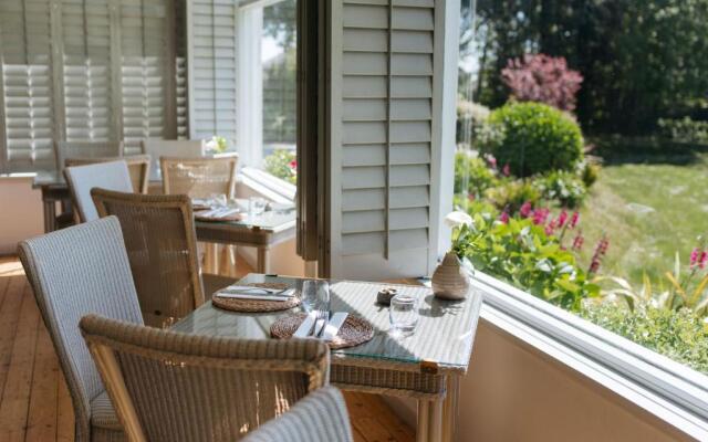 The Rosevine